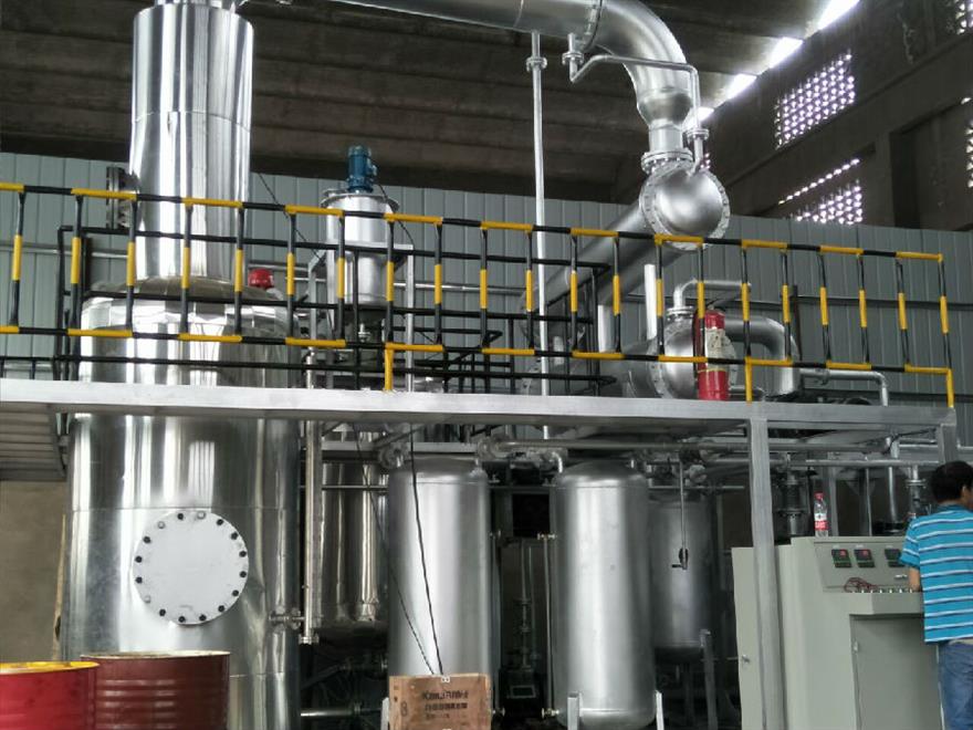 精餾設備.jpg 【廢油凈化】 廢油凈化設備