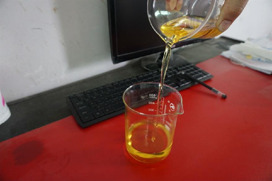 07基礎(chǔ)油溶劑萃取.JPG 廢油過濾設(shè)備中NMP復(fù)合溶劑抽提精制優(yōu)勢特點